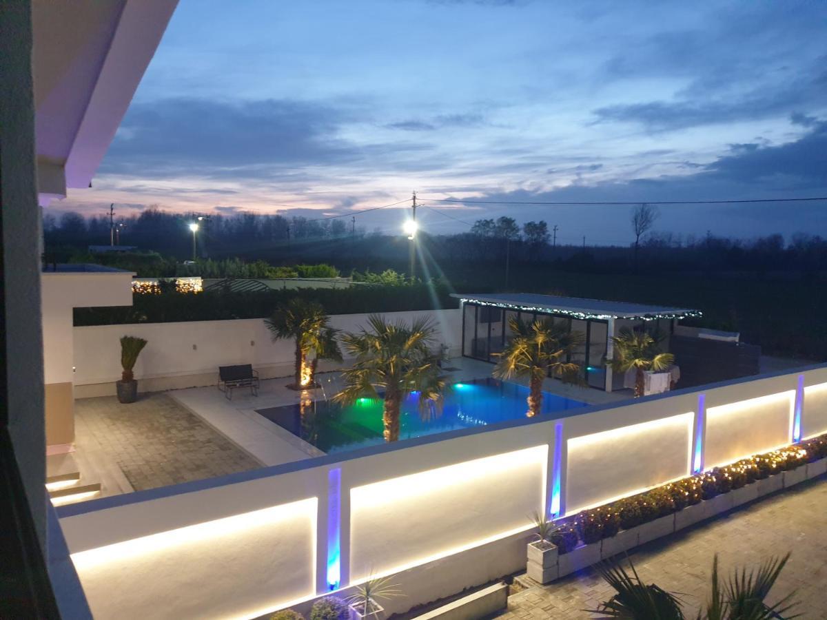 Lt Luxury Villa Rrushkull  ภายนอก รูปภาพ