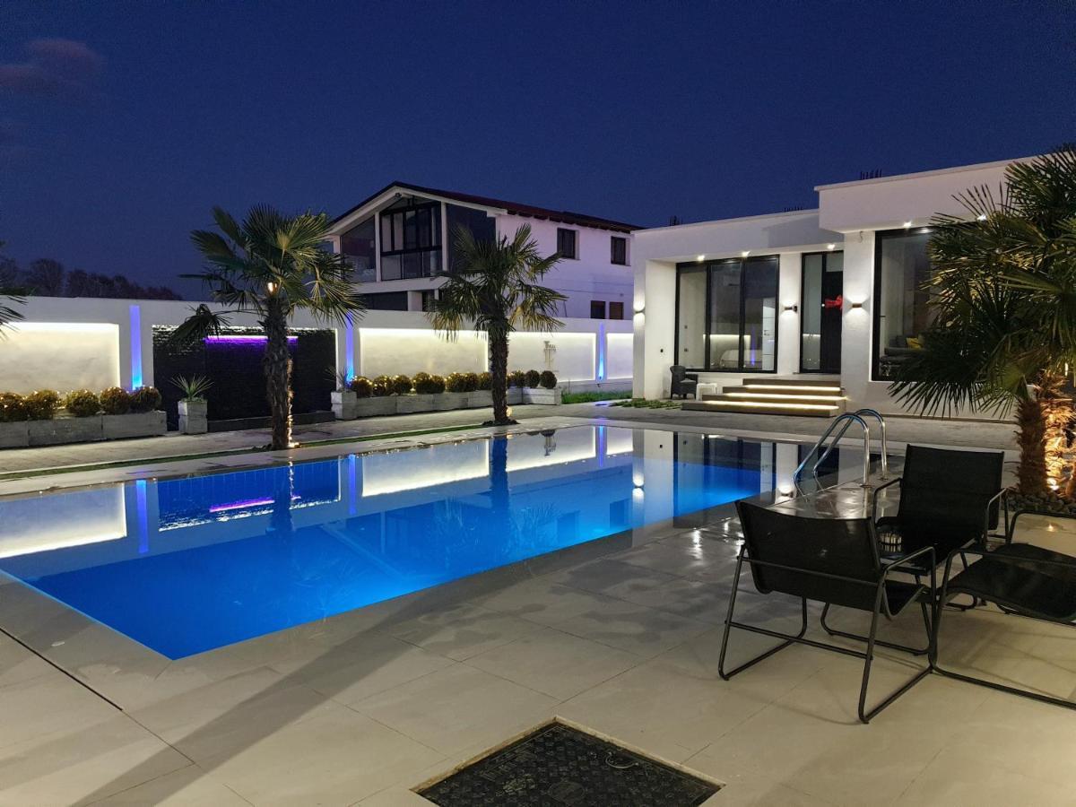 Lt Luxury Villa Rrushkull  ภายนอก รูปภาพ