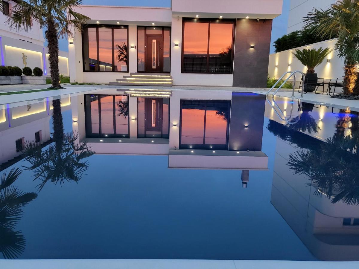 Lt Luxury Villa Rrushkull  ภายนอก รูปภาพ